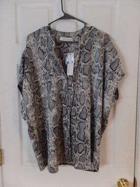 NWT Bishop + Young XL 18 20 Python Print Blake Blouse Reptile Snake Black Tonal